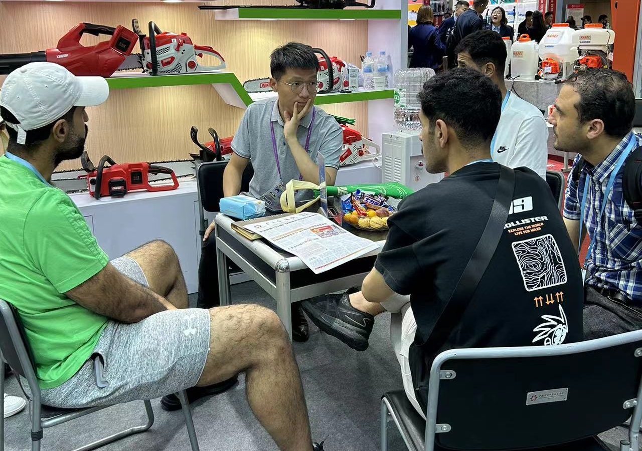 CantonFair-client-visit-2