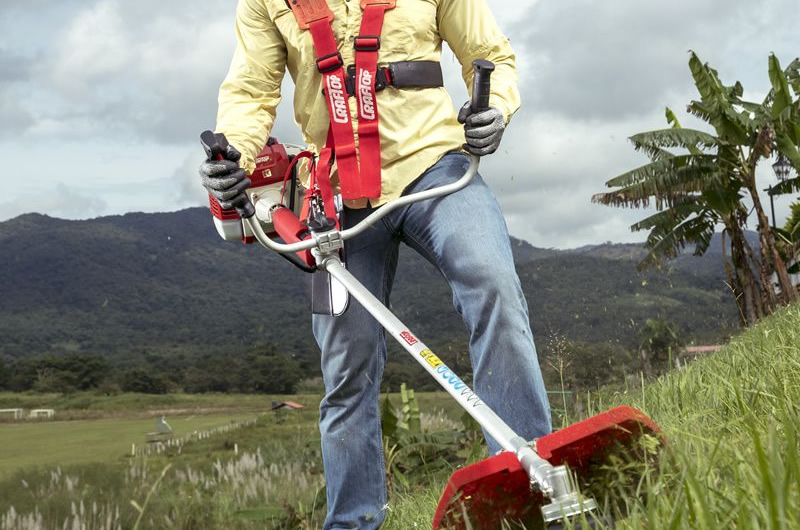Brush Cutters / String Trimmers