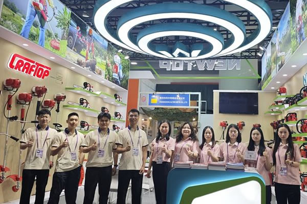 Liberian customer purchases NT10500 chain saw at the Canton Fair: On-site inspection leads to sample order and return order commitment