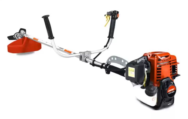 Weed control with 4-stroke brush cutters (GX35 series) to maintain plantation pathways